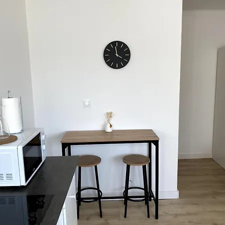 Optimise Et Lumineux - Sanitaires Partages - Tres Proche Commerces Apartmán *