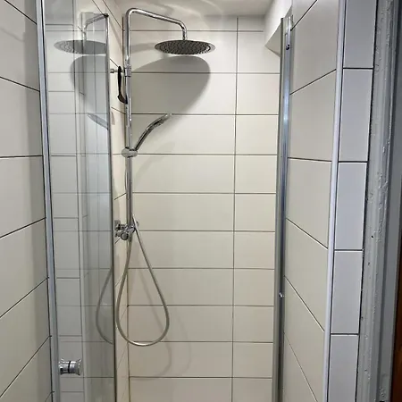 Optimise Et Lumineux - Sanitaires Partages - Tres Proche Commerces Apartmán Brest