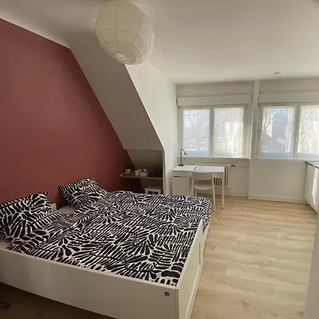 Optimise Et Lumineux - Sanitaires Partages - Tres Proche Commerces Apartmán *